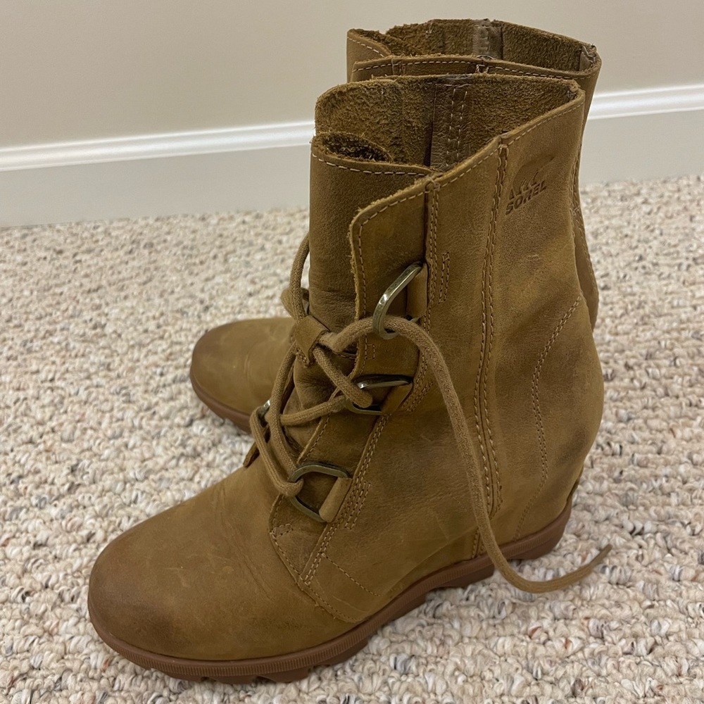 Sorel Joan Wedge Brown Boot